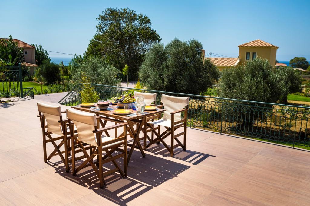 Pleiades Luxury Villa Свороната Экстерьер фото